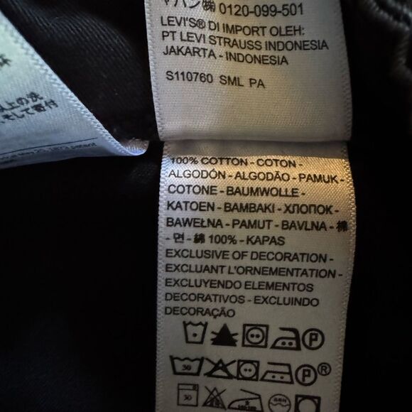 Levis Women's 94' Baggy Cargo Pants in Black Size 30 - Picture 11 of 11